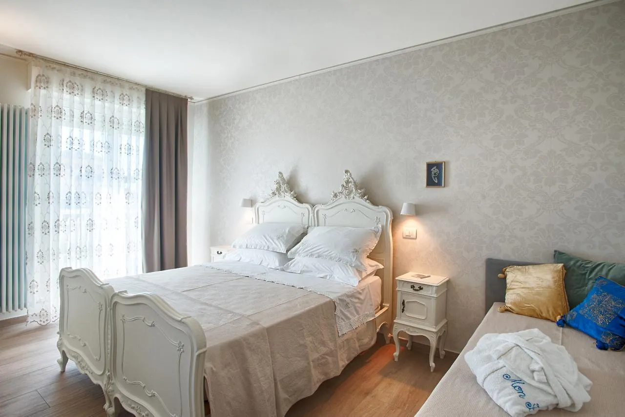 Bed and Breakfast Mon Pays Bellaria-Igea Marina Italia